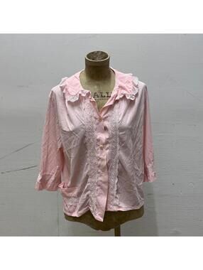 Vintage Nanette 1970s Pink Lace-Trimmed Bed Jacket